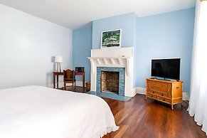 Summer Street Guest House