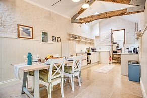 The Cider Barn - Gorgeous 2BD Near Bath