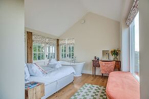 The Cider Barn - Gorgeous 2BD Near Bath