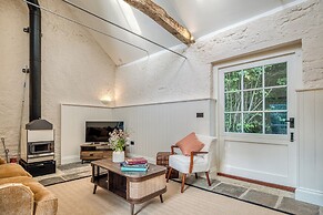 The Cider Barn - Gorgeous 2BD Near Bath