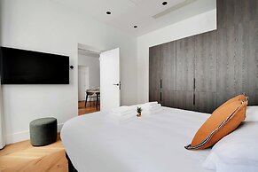 Modern Apartment - 1br/4p - Madeleine