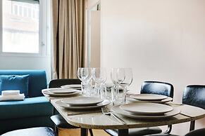 Apartment for 6 People in Paris