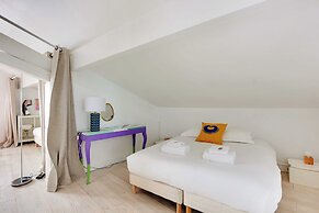 Cozy Apartment & Terrace - 2br/4p - Republique