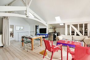 Cozy Apartment & Terrace - 2br/4p - Republique