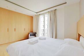 Charming Appt With A/c- 1bd/2p - Tour Eiffel