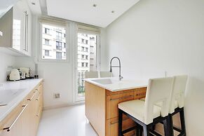 Charming Appt With A/c- 1bd/2p - Tour Eiffel