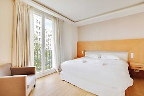 Charming Appt With A/c- 1bd/2p - Tour Eiffel