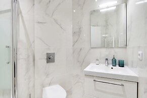 Chic Apartment With Garden -2br/6p- Saint-lambert