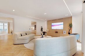 Spacious Flat - 4 Br/10p - Madeleine