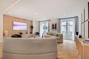 Spacious Flat - 4 Br/10p - Madeleine