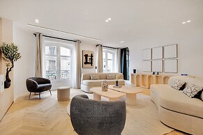 Spacious Flat - 4 Br/10p - Madeleine