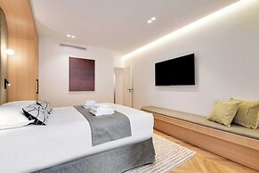 Spacious Flat - 4 Br/10p - Madeleine