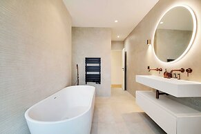 Spacious Flat - 4 Br/10p - Madeleine