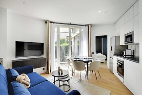 Magnificent 2bd/6p Apartment - Eiffel Tower