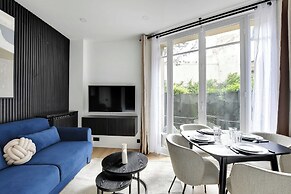 Magnificent 2bd/6p Apartment - Eiffel Tower