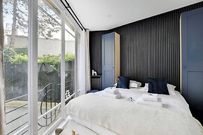 Magnificent 2bd/6p Apartment - Eiffel Tower