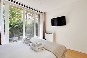 Magnificent 2bd/6p Apartment - Eiffel Tower