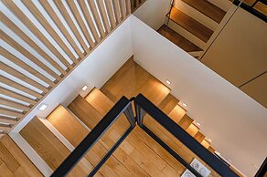 Marais Area - Outdoor Patio - A/C - 2bdr