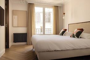 Apartment for 8 People in Grenelle