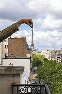 Apartment for 8 People in Grenelle