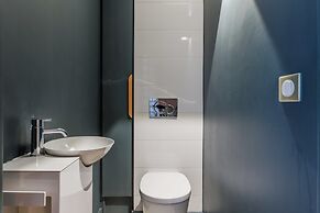 Newly Renovated Loft Bastille