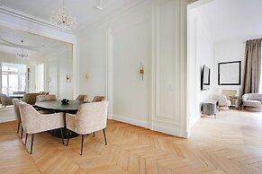 Spacious Apartment - 2br/4p - Arc de Triomphe