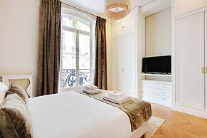Spacious Apartment - 2br/4p - Arc de Triomphe