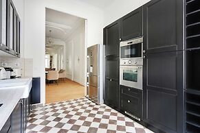 Spacious Apartment - 2br/4p - Arc de Triomphe