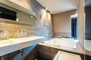 Authentic Apartment - 2br/6p - Tour Eiffel View