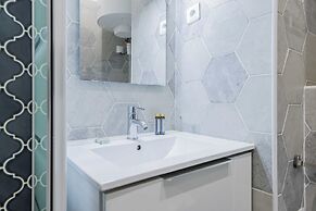 Serenity Near Saint-lazare Station