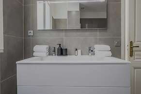 Spacious Apartment - 5br/12p - Chaillot