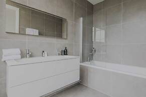 Spacious Apartment - 5br/12p - Chaillot