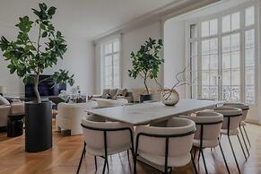 Spacious Apartment - 5br/12p - Chaillot