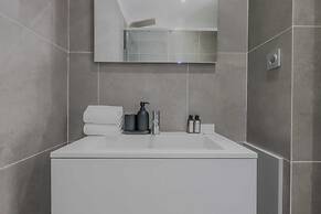 Spacious Apartment - 5br/12p - Chaillot