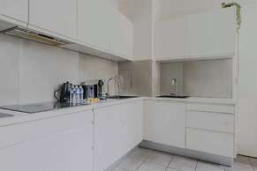 Spacious Apartment - 5br/12p - Chaillot