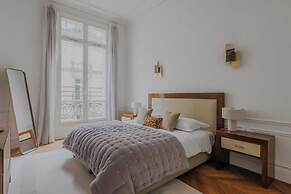 Spacious Apartment - 5br/12p - Chaillot