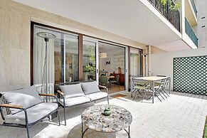 Passy / Eiffel Tower - Amazing 2BR With Garden