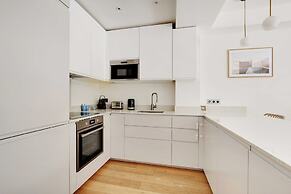 Passy / Eiffel Tower - Amazing 2BR With Garden