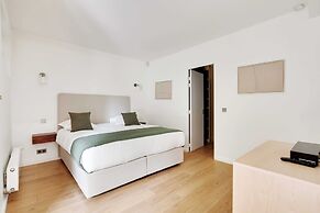 Passy / Eiffel Tower - Amazing 2BR With Garden