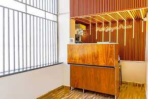 Goroomgo Ganges Place Varanasi