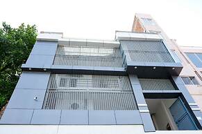 Goroomgo Ganges Place Varanasi