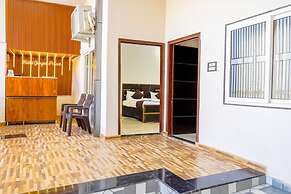 Goroomgo Ganges Place Varanasi