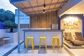 Mellow Poshtel - Kata Beach