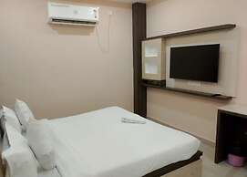 Goroomgo Akay guest house Varanasi