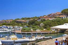 Porto Rotondo - Appartamento in Centro, 8 Minuti Da Spiaggia Ira