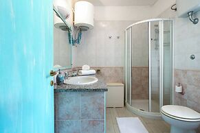 Porto Rotondo - Appartamento in Centro, 8 Minuti Da Spiaggia Ira