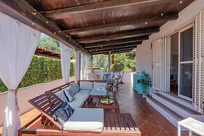 Porto Rotondo - Appartamento in Centro, 8 Minuti Da Spiaggia Ira