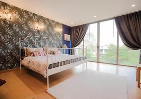 Sandbox frontbeach villa4