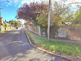 Coastal Cosy Cabin With hot tub