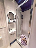 Coastal Cosy Cabin With hot tub